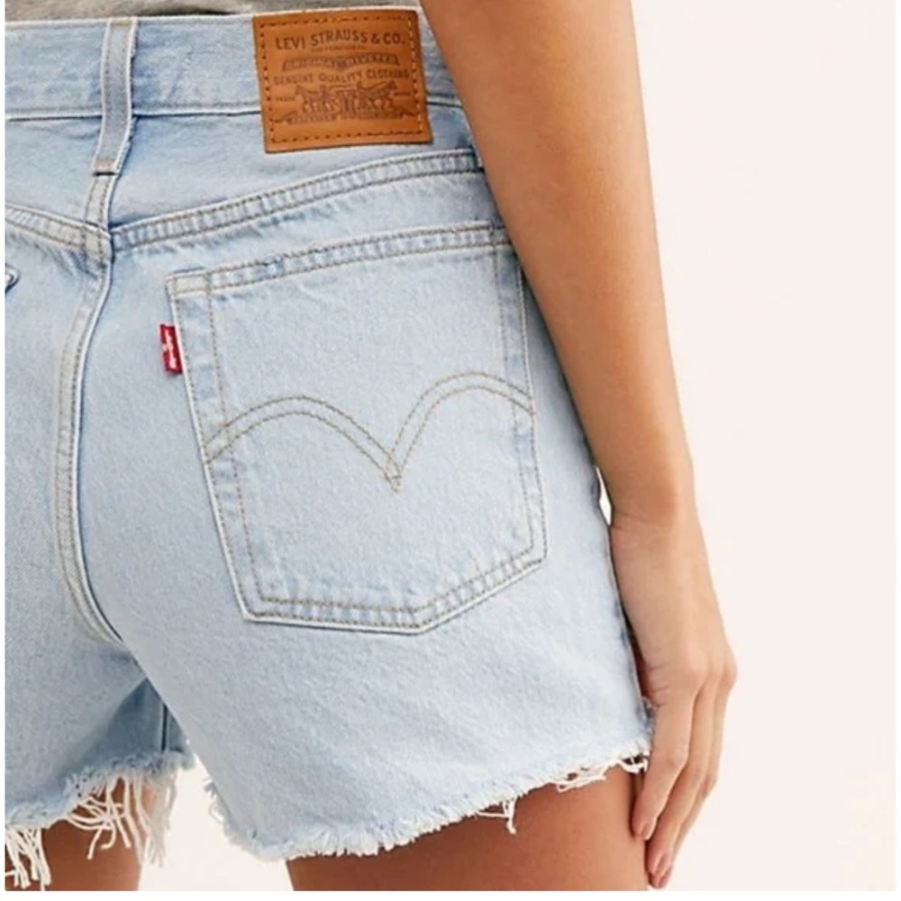 Levi's high rise wedgie short